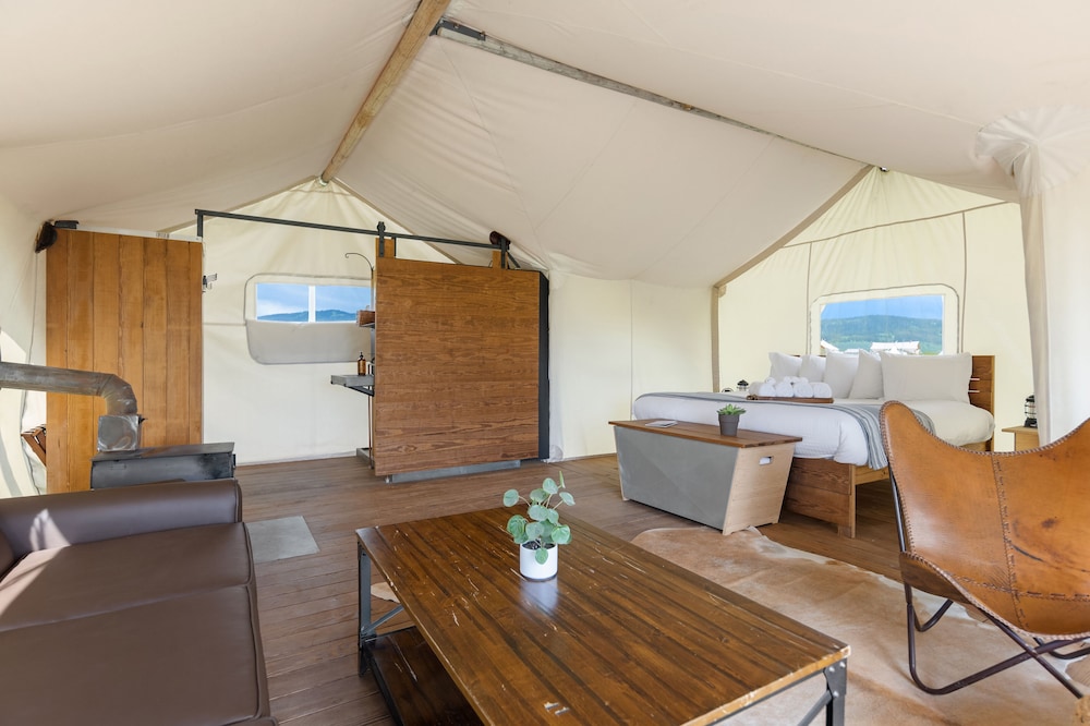 Under Canvas West Yellowstone - photo 8