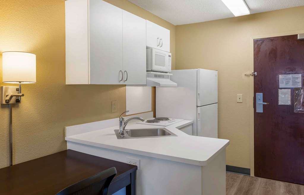 Extended Stay America Suites Boston Tewksbury - photo 28