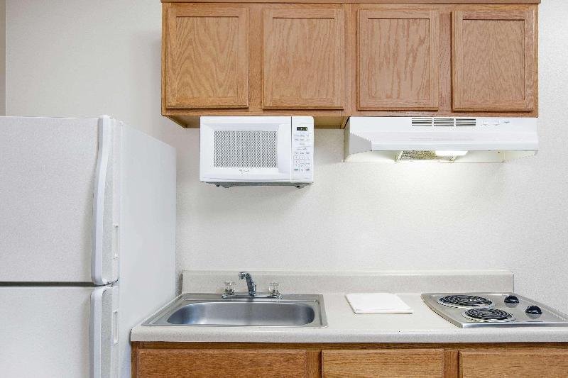Woodspring Suites Fort Worth Forest Hill - photo 21