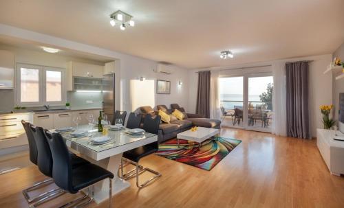 Apartman MaLu — 4-Star Luxury Hotel in Makarska, Croatia