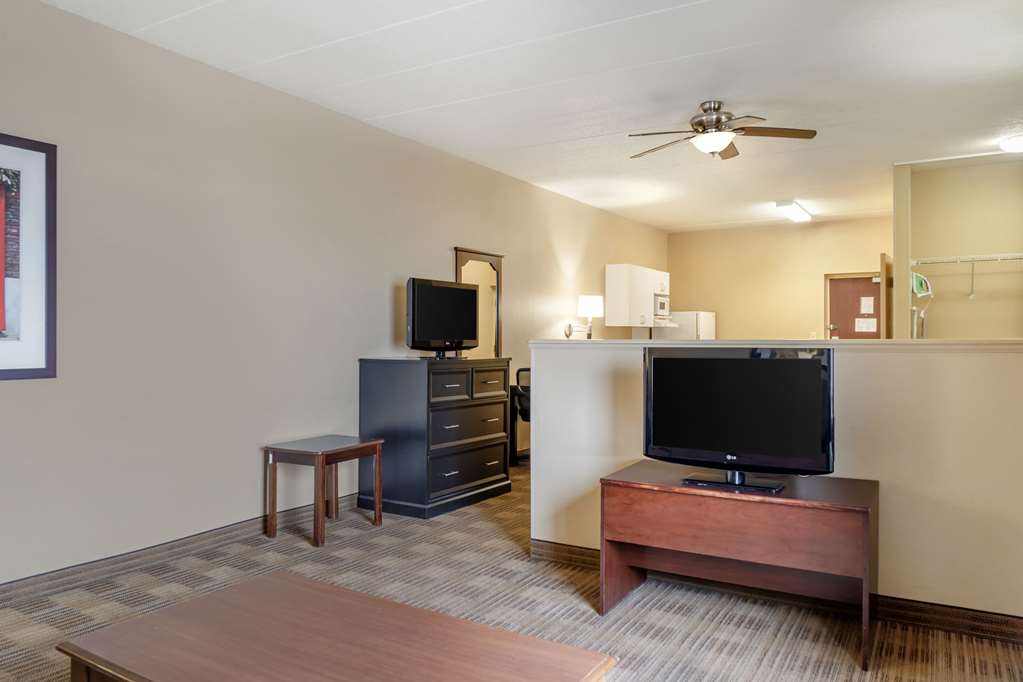 MainStay Suites Chicago Hillside - photo 21
