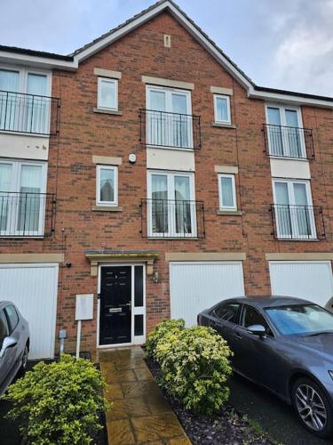 Relaxing Townhouse — 4-Star Luxury Hotel in Derby, United Kingdom