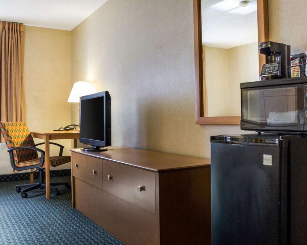 Comfort Inn Jamestown South - photo 7