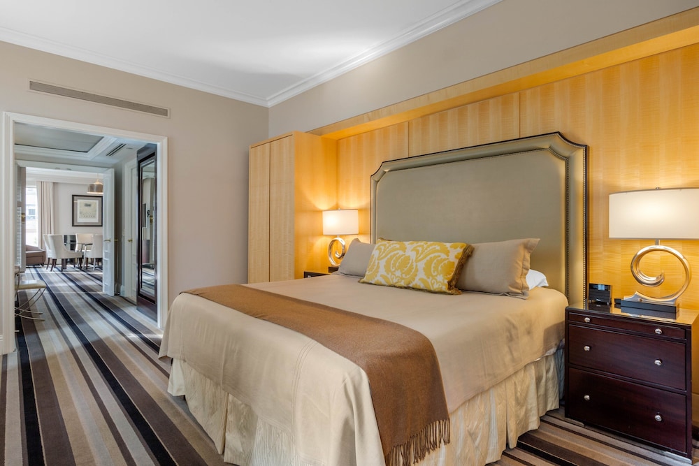 Omni Berkshire Place - photo 15