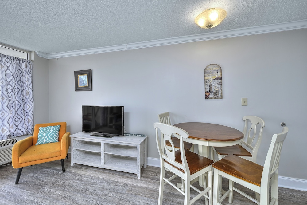 Units at Sandy Beach Resort by Elliott Beach Rentals - photo 15