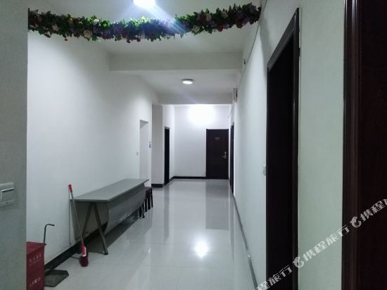 Yingchenbinguanhuanmei in Huangmei, People's Republic of China