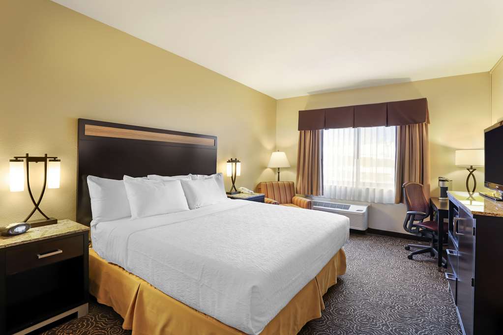 Best Western Plus Castle Rock - photo 24