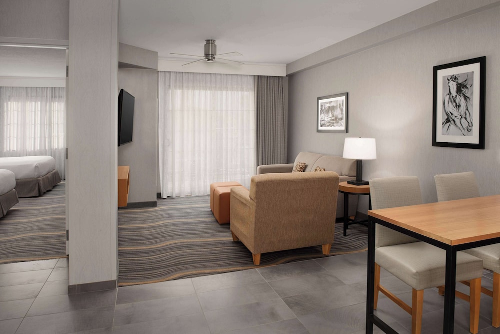 Embassy Suites La Quinta Hotel & Spa - photo 30