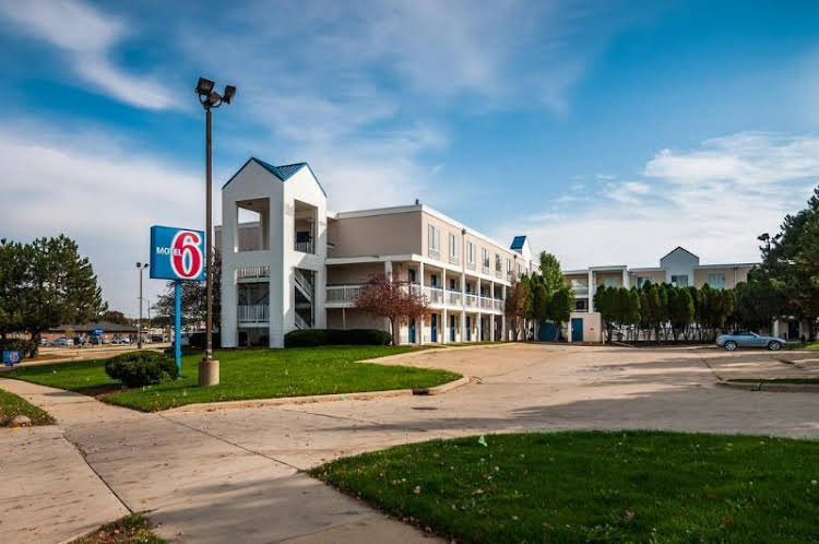Motel 6 Bloomington Normal - photo 29