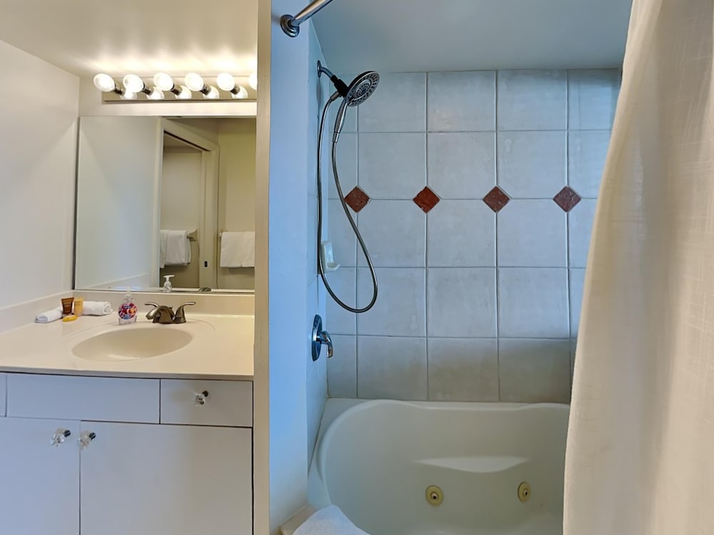 Lovers Key Resort by Distinctive Beach Rentals - photo 52
