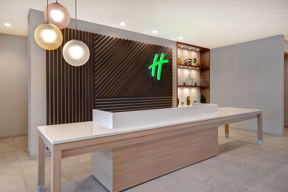 Holiday Inn Erie an IHG Hotel - photo 2