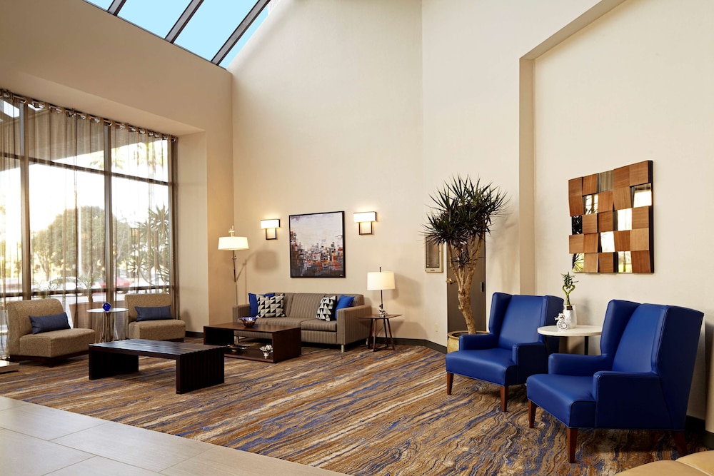 Embassy Suites by Hilton Los Angeles International Airport North - photo 9