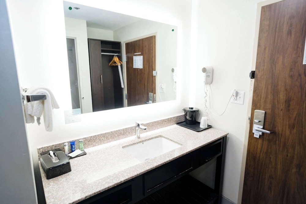 Sleep Inn & Suites Knoxville West - photo 39