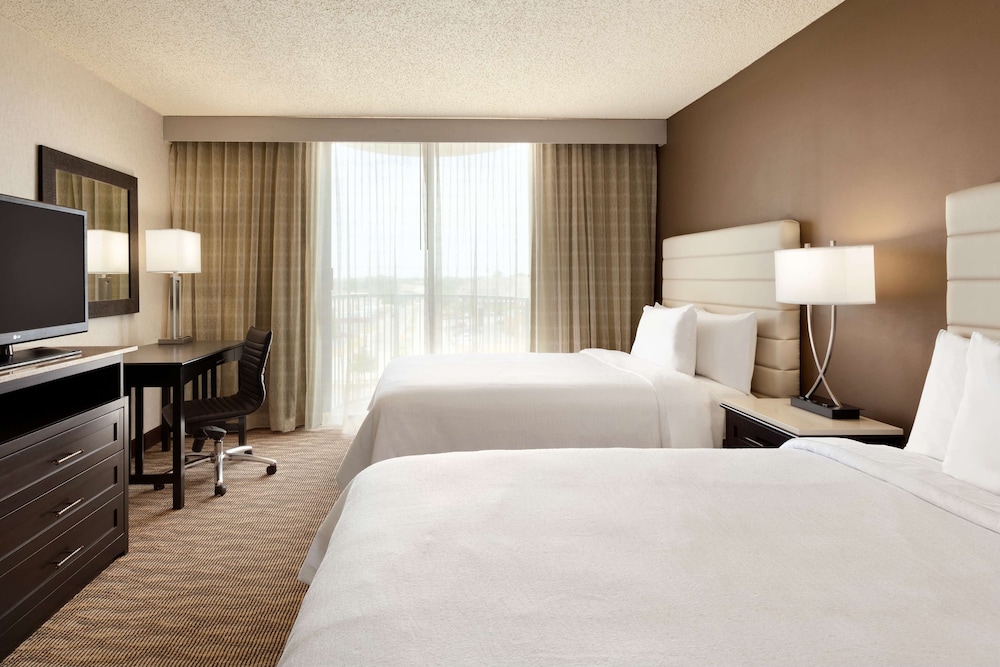 Embassy Suites by Hilton Oklahoma City Will Rogers Airport - photo 14