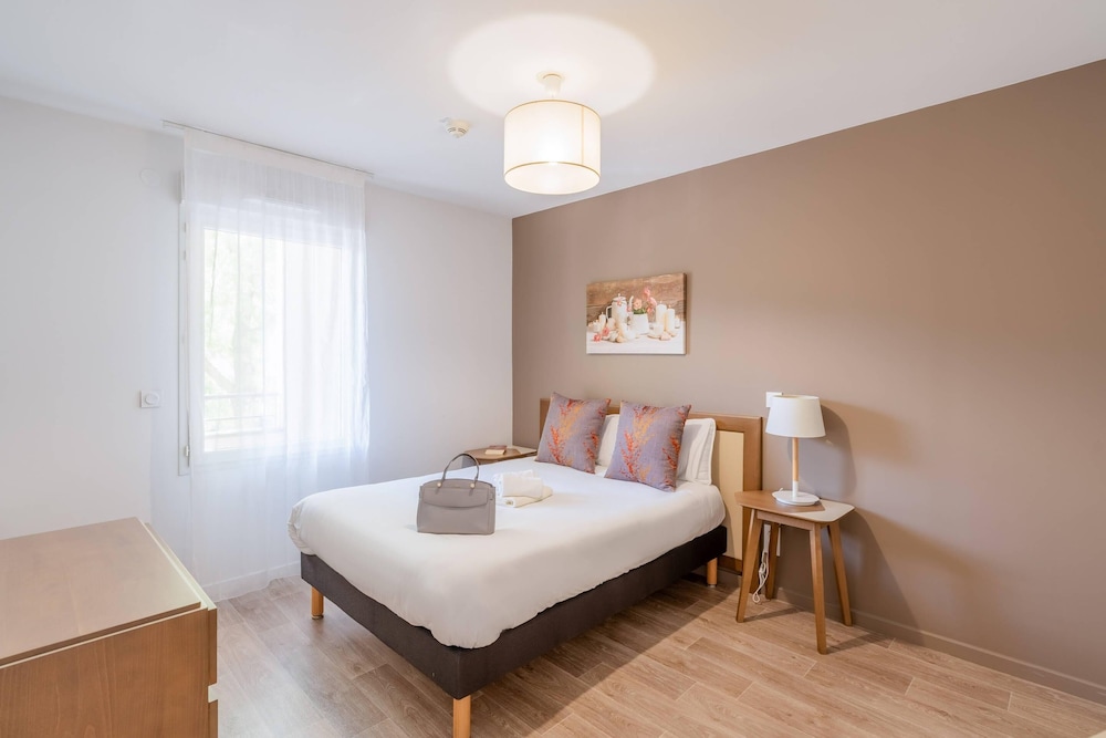 Quality Aparthotel Lyon L'Isle d Abeau — hotel in L'isle-D'abeau