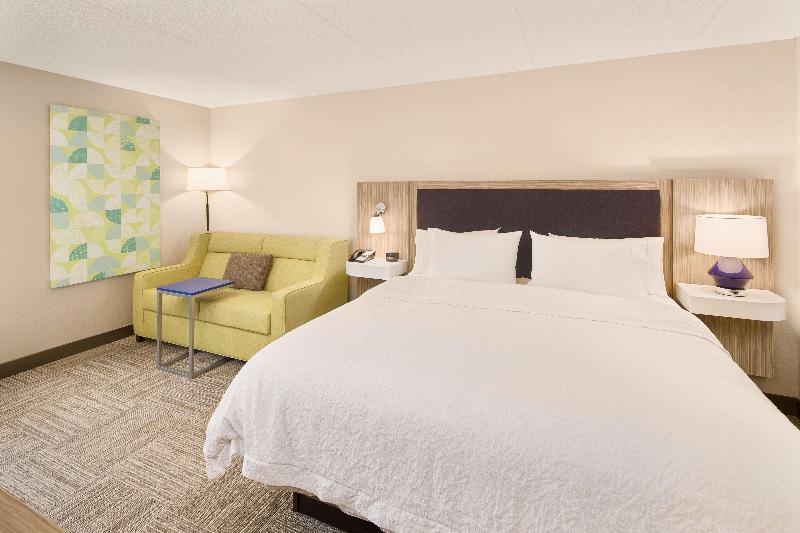 Hampton Inn Lagrange near Callaway Gardens - photo 11