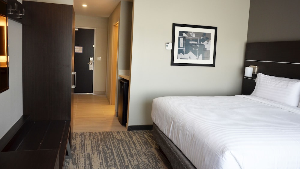 Holiday Inn Express & Suites Jacksonville W I295 and I10 by IHG - photo 10