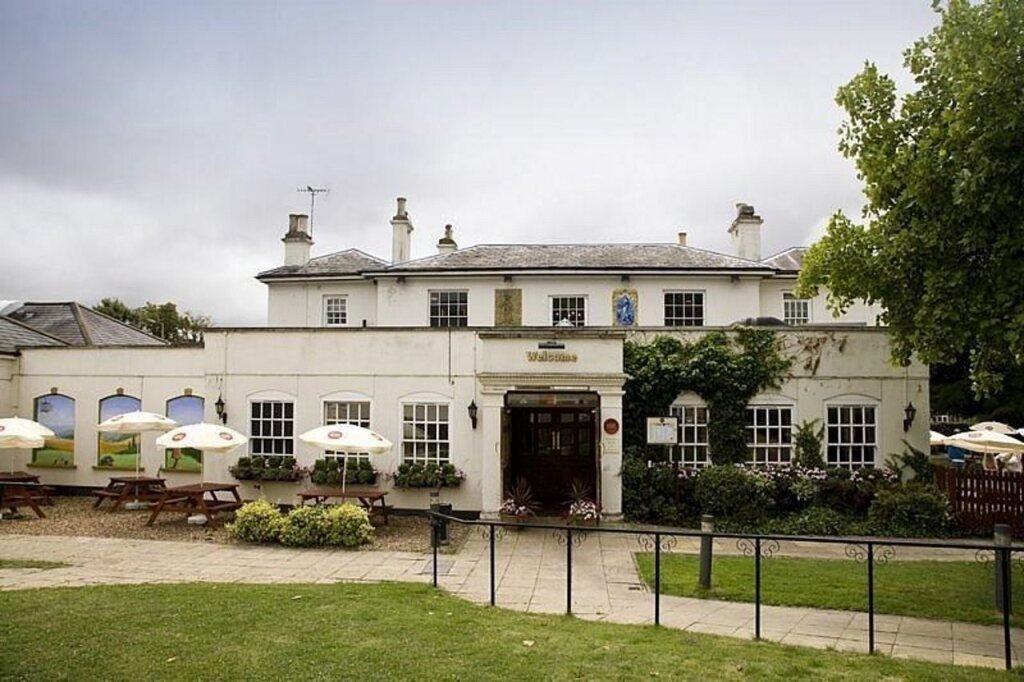 Premier Inn Epsom Central — hotel in Epsom