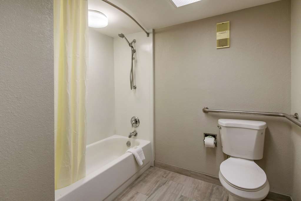 Clarion Hotel Jackson Northwest - photo 19