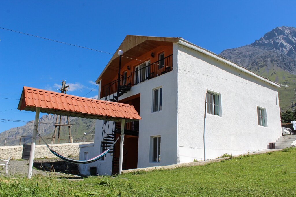 Hotel NOA Kazbegi in Step'antsminda, Georgia