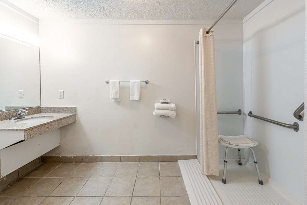 Motel 6 Mansfield OH - photo 18