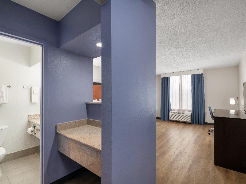 Garner Hotel Wytheville East by IHG - photo 39