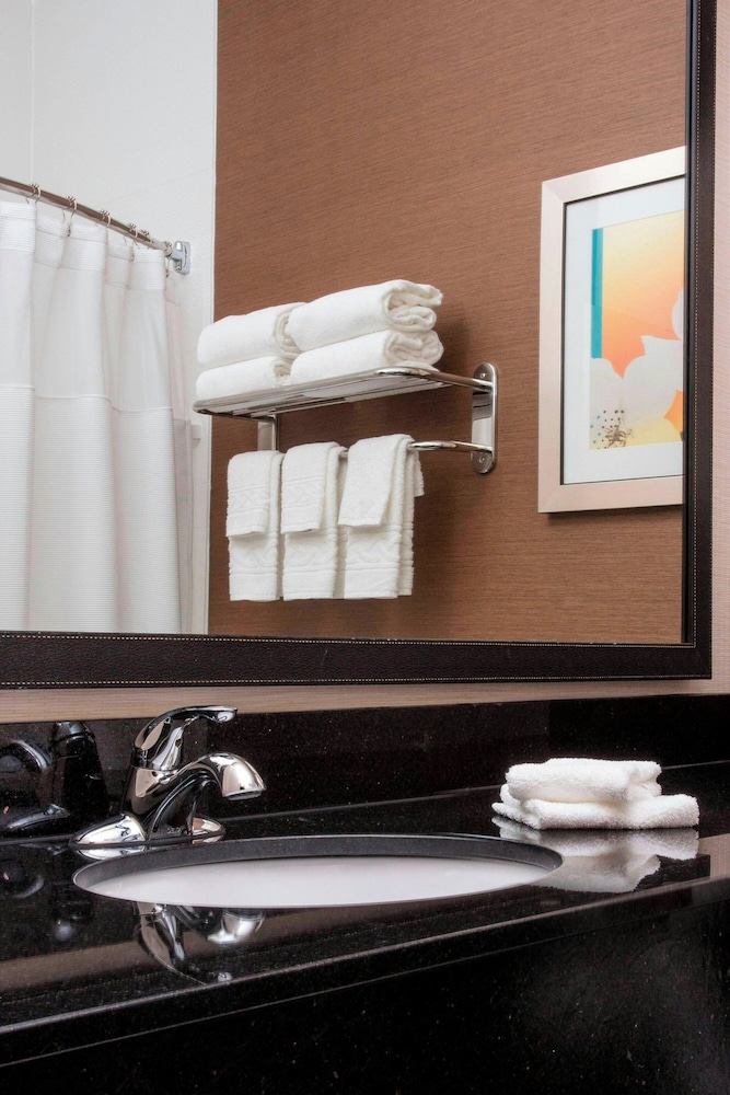 Fairfield Inn & Suites Quincy - photo 12