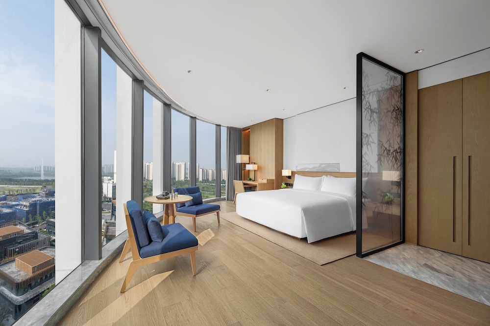 Hotel Nikko Chengdu Yixin Lake — 4-Star Luxury Hotel in Chengdu, People's Republic of China