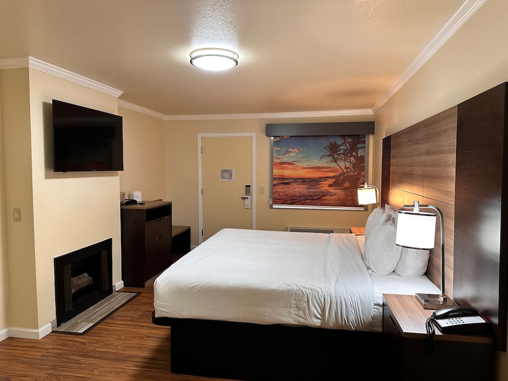 Beachwalker Inn and Suites - photo 18