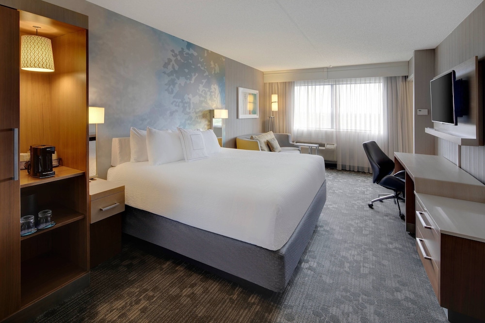 Courtyard by Marriott Austin University Area - photo 10