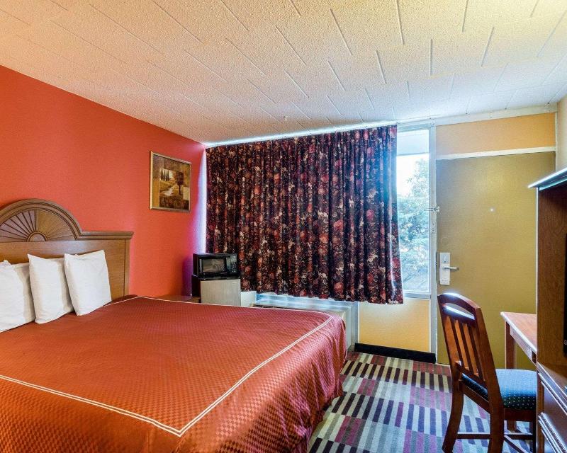 Rodeway Inn University Newark - photo 8