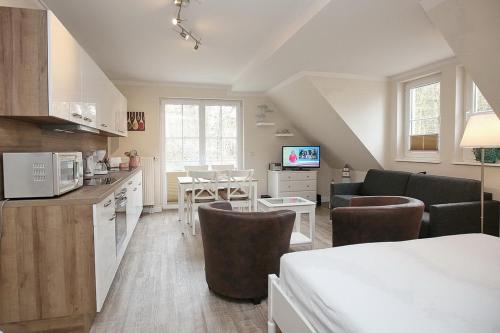 Strandvilla Krabbe Wohnung 12 — 4-Star Luxury Hotel in Ostseebad Boltenhagen, Germany