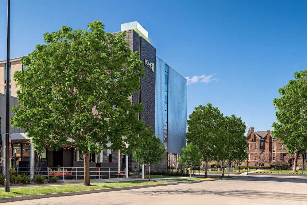 Home2 Suites by Hilton Des Moines at Drake University - photo 37