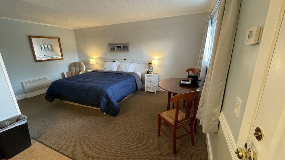 Bucksport Inn - photo 5