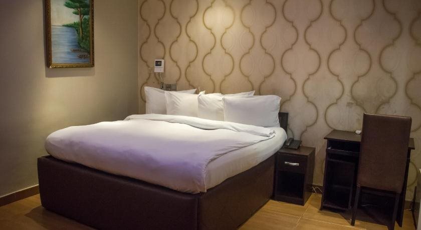 Triple Tee Hotel — Lagos — photo 3