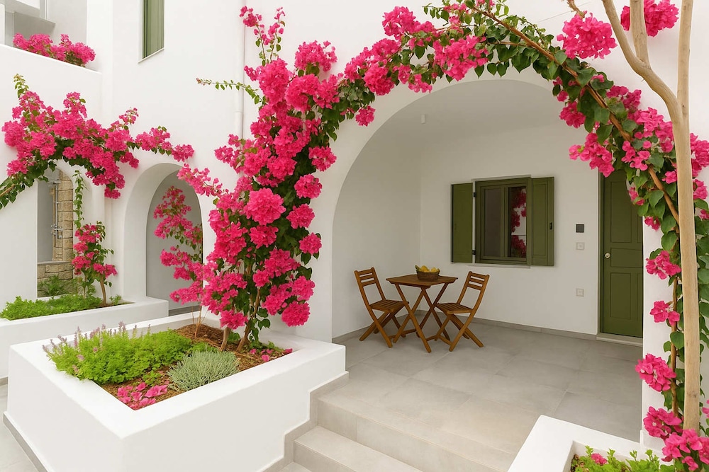 Ampelas Nostalgia Escape Poseidon Gem In Paros — Paros