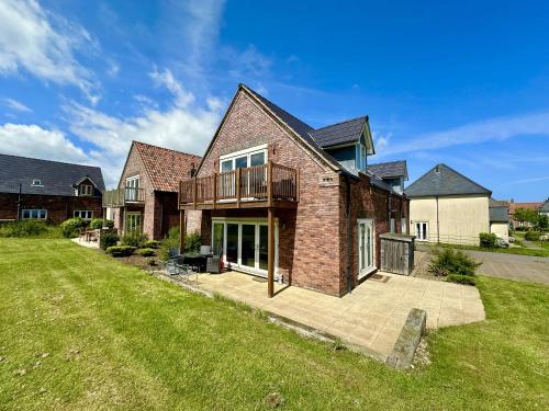 Meadow Shores Part of the The Bay Filey Holiday Village with pool gym and direct beach access pub restaurant tennis and meadows walks in Filey, United Kingdom