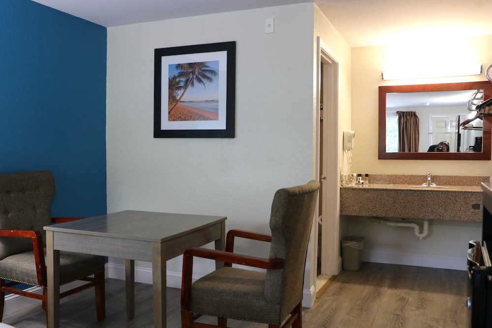 Sunbird Cape Cod Resort - photo 8