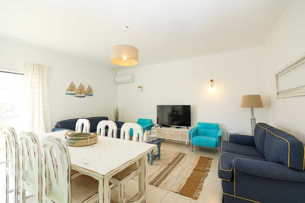 C13 Ameijeira Holiday Apartment in Lagos — 4-Star Luxury Hotel in Lagos, Portugal