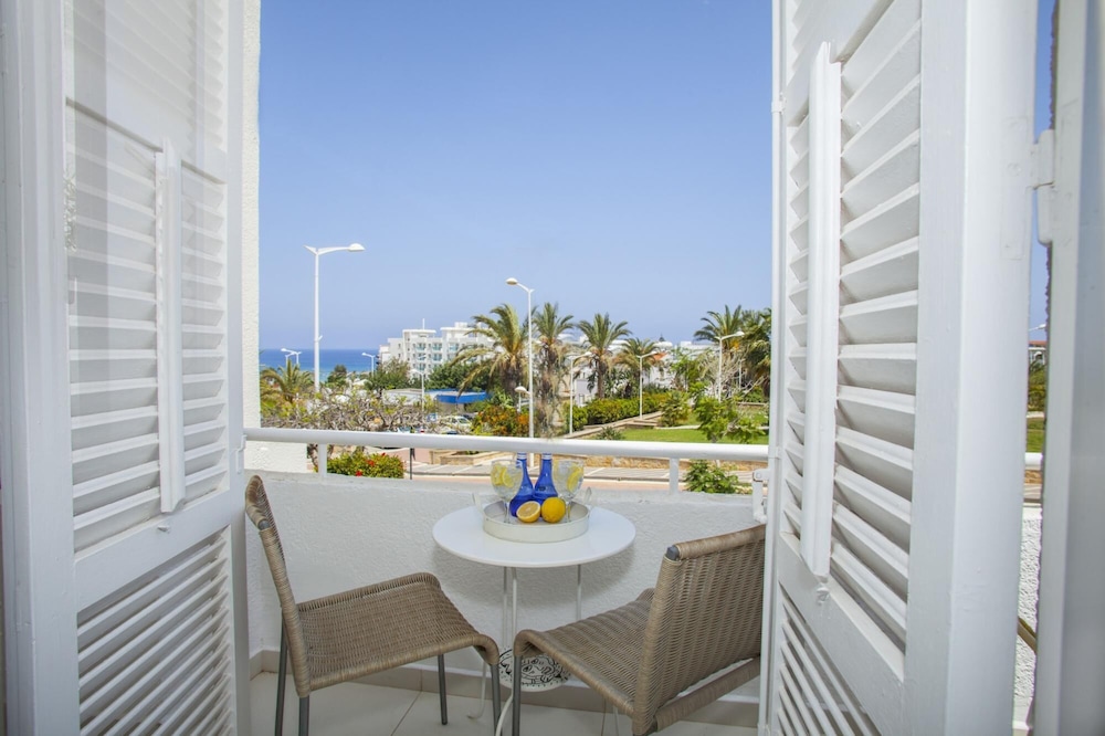 Protaras Central Sunrise — Paralimni