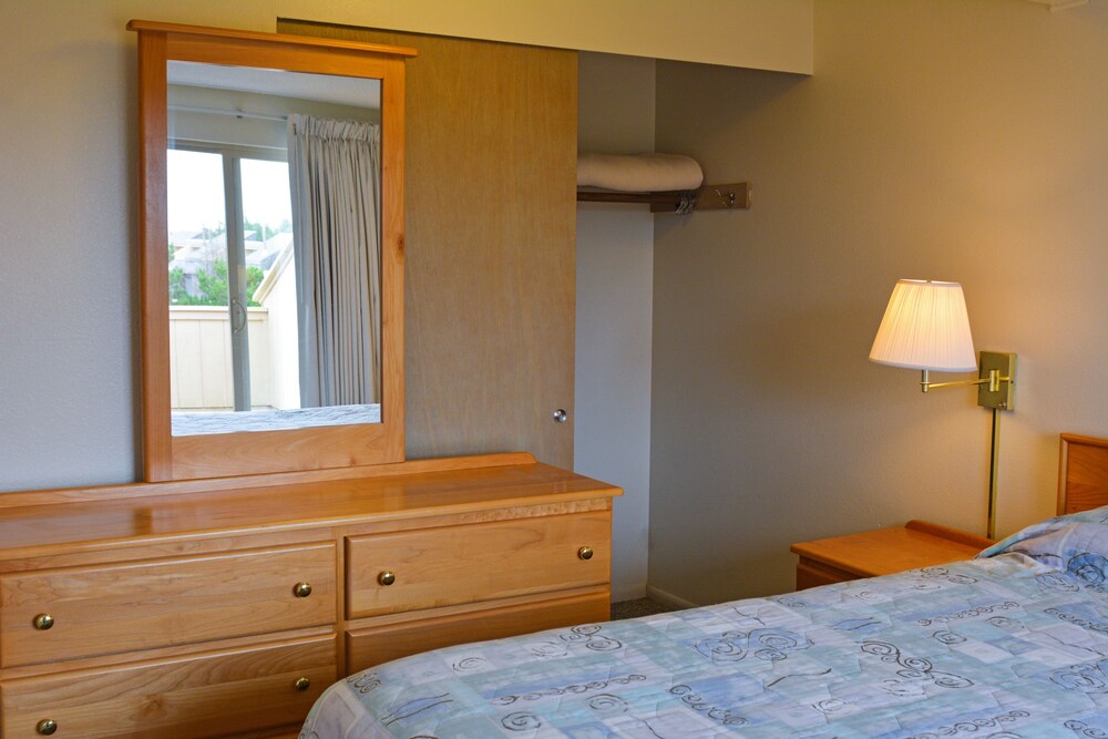 Surfcrest Resort - photo 6