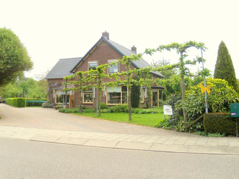 B&B de Vlinder — 4-Star Luxury Hotel in Hardenberg, Netherlands