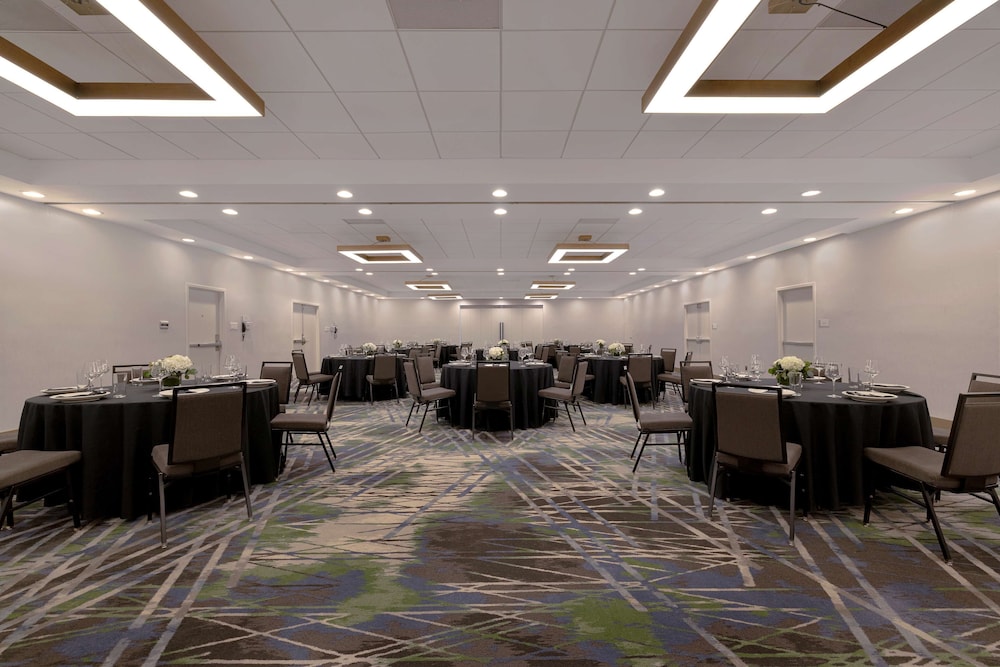 DoubleTree by Hilton Palmdale CA - photo 73