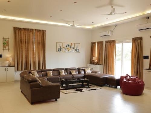 Luxury Beach Villa — 4-Star Luxury Hotel in Kovalam, India