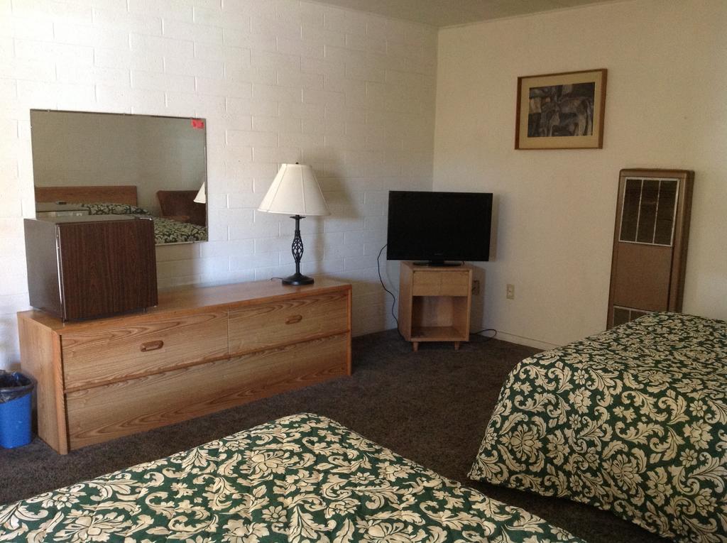 Wiebe Motel - photo 7