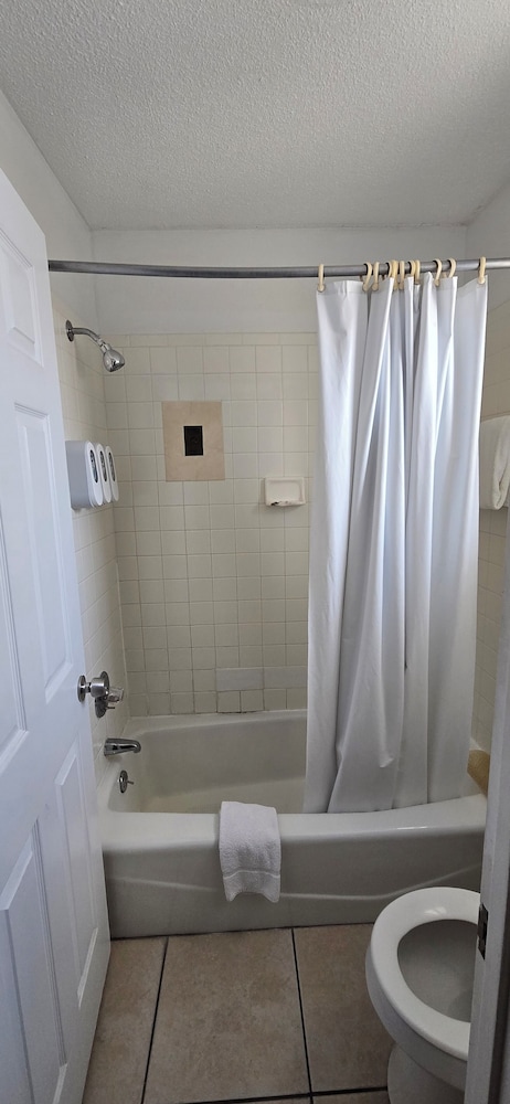 Merida Inn and Suites - photo 25