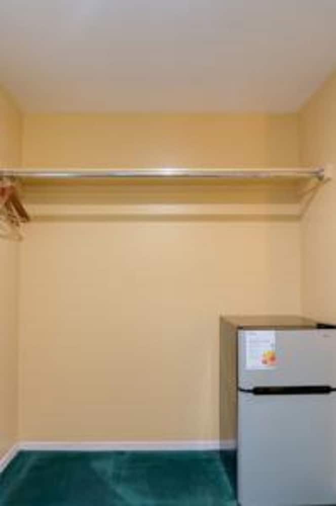 Redondo Beach Inn - photo 7