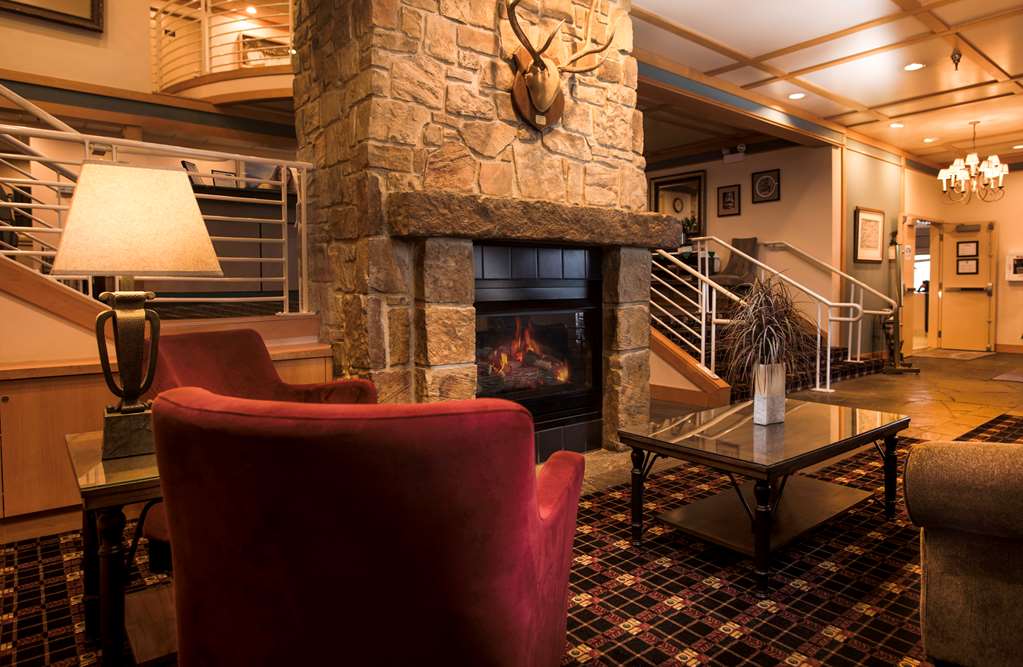 The Landing Hotel & Restaurant - photo 22