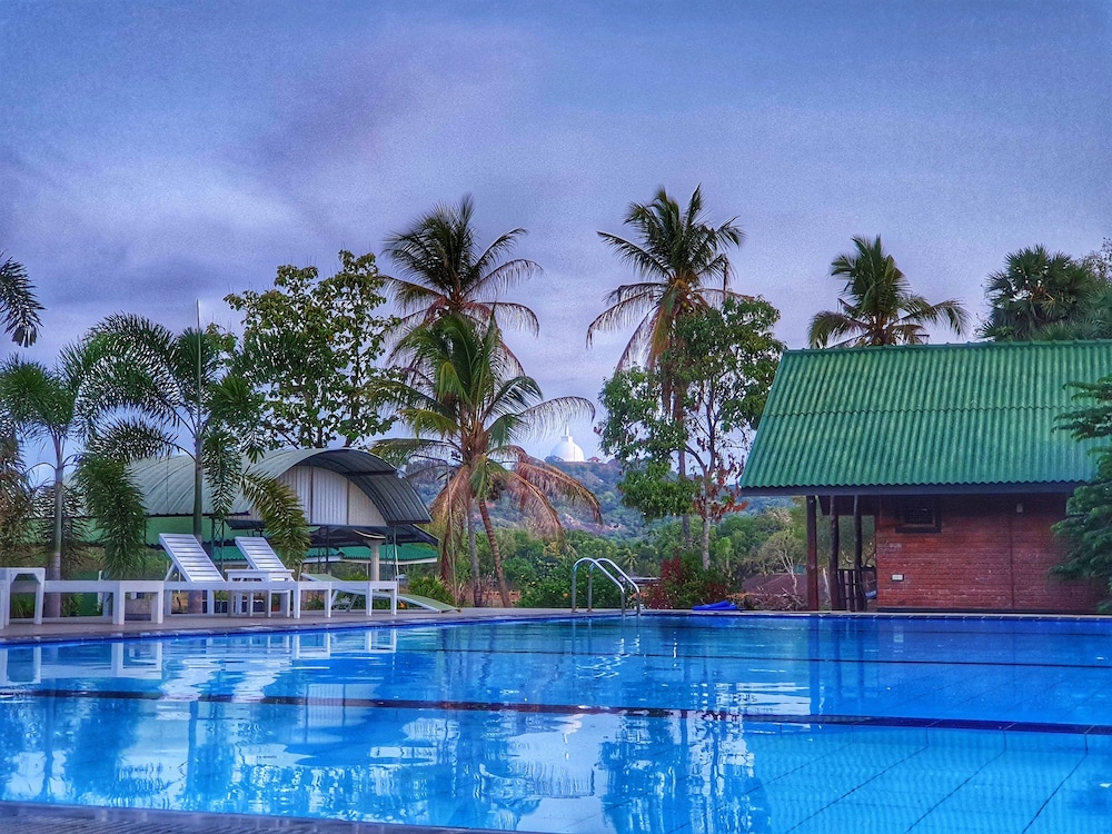 Hotel Saji Sami in Mihintale, Sri Lanka