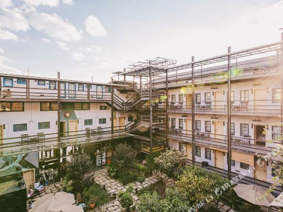 Origin Hotel - carbon neutral hotel in Dali